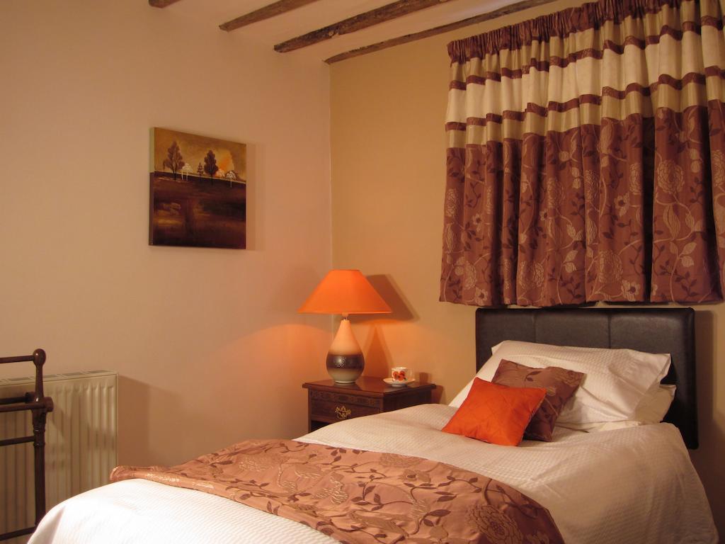 Colston Hall Farmhouse B&B Framlingham Habitación foto